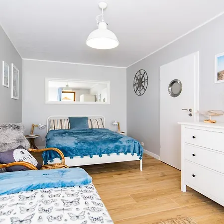 Lebska Ostoja Apartament Luksusowy Apartman *